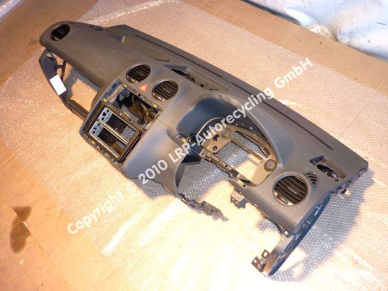 VW Caddy 2K original Armaturenbrett Armaturentafel Rechtslenker BJ2004